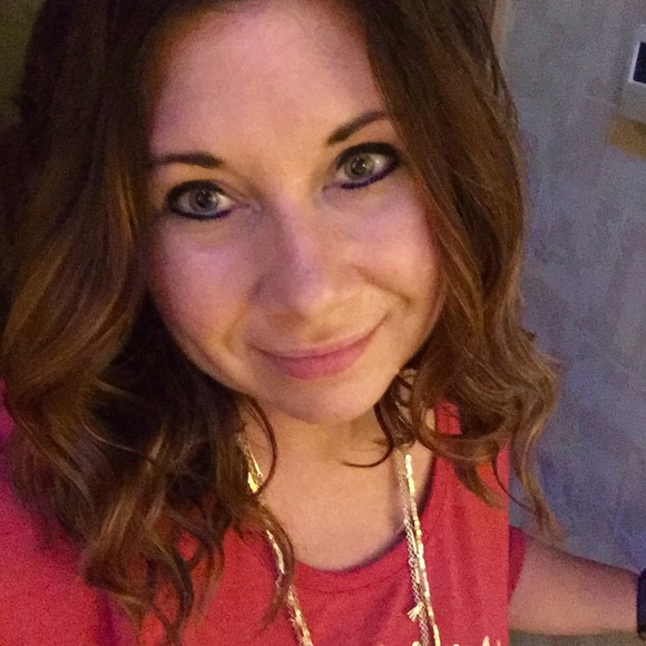 Meet your Posher, Paula - Picture 1 of 1